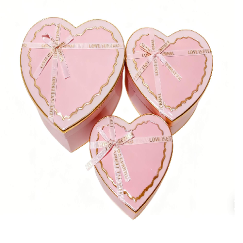 Набор коробок в виде сердца "Объятия любви" 22*20*9, 19*17*7,5, 16*14*6 см, 3шт., св.розовый