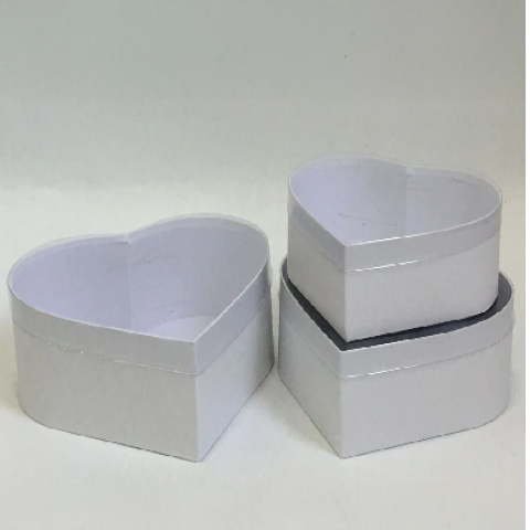 Набор коробок "Сердце" с прозр.крышкой, 3шт. 23х20,7х9 / 20,7х18,4х8 / 18,4х16,1х7 см. белый (W7797)