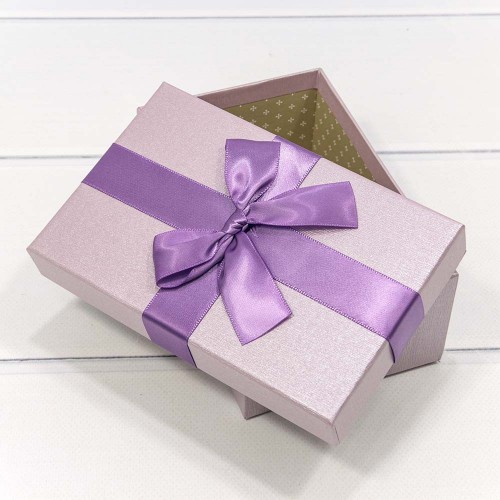 КОРОБКА ПРЯМОУГОЛЬНАЯ 16*10*6,2 СМ С БАНТОМ СИРЕНЕВЫЙ