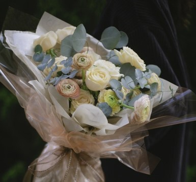 Упаковочный материал флористическая пленка "Звездная пыль", 60 см х 10 м, светло-персиковый