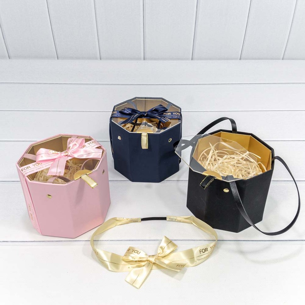 Коробка Восьмиугольная 13,3*13,3*11,5 с прозрачной крышкой и ручками (микс 2)