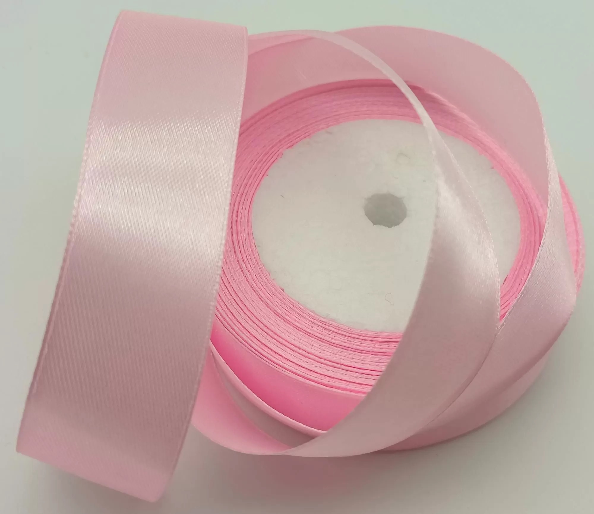Лента атласная, на пене, односторонняя, 25 мм х 25 ярд, пудрово-розовый