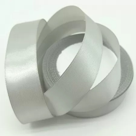 Лента атласная, на пене, односторонняя, 25 мм х 25 ярд, серебряный