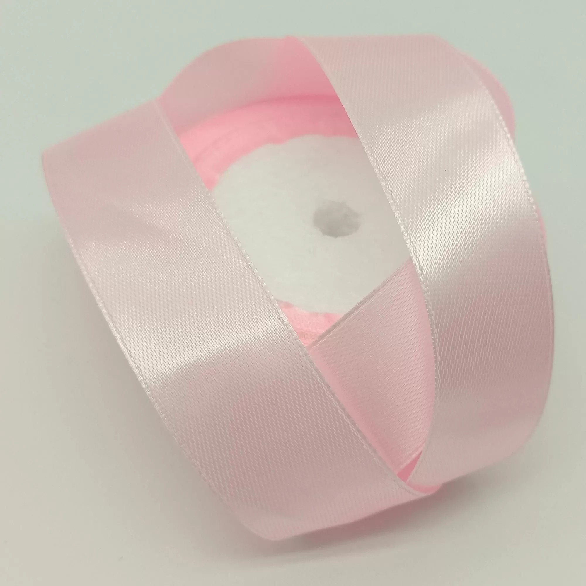 Лента атласная, на пене, односторонняя, 25 мм х 25 ярд, жемчужно-розовый