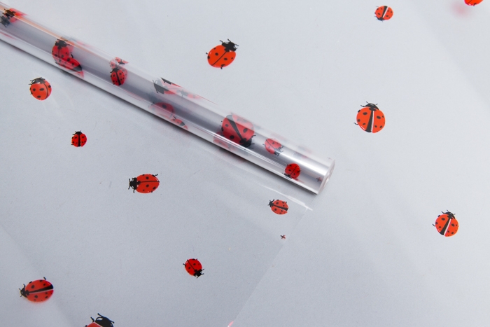 Пленка цветная Божьи коровки 70 см