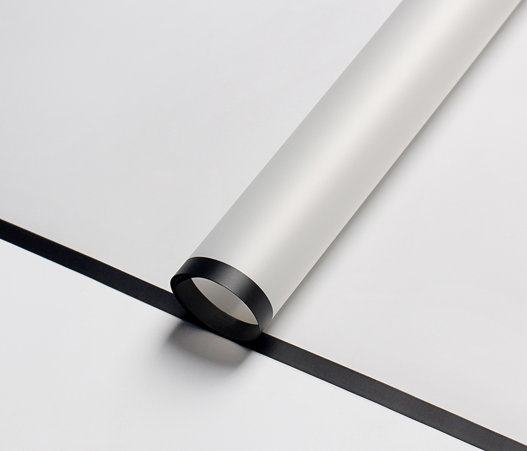 Упак. материал "Листовая пленка с каймой", 58 х 58 см, 20 листов/упак., черный